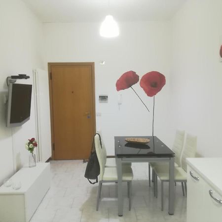 Bilocale Marina Romea Appartement Buitenkant foto