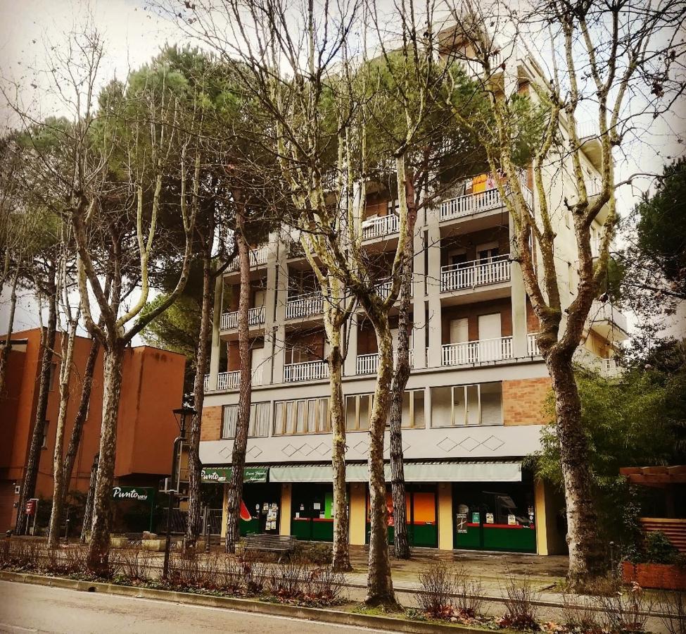 Bilocale Marina Romea Appartement Buitenkant foto